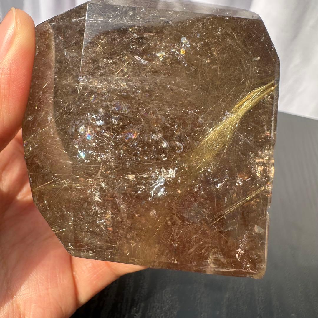 天然石ルチルクォーツのポイント　原石　置物NO.051107