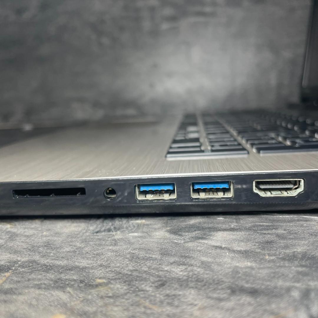 ★Windows11 最新オフィス2024 SSD　初期設定済すぐつかえます★