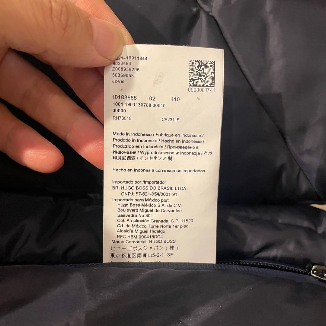 HUGO BOSS 中綿ジャケット　スタンドカラー　メタルプレート　アウター