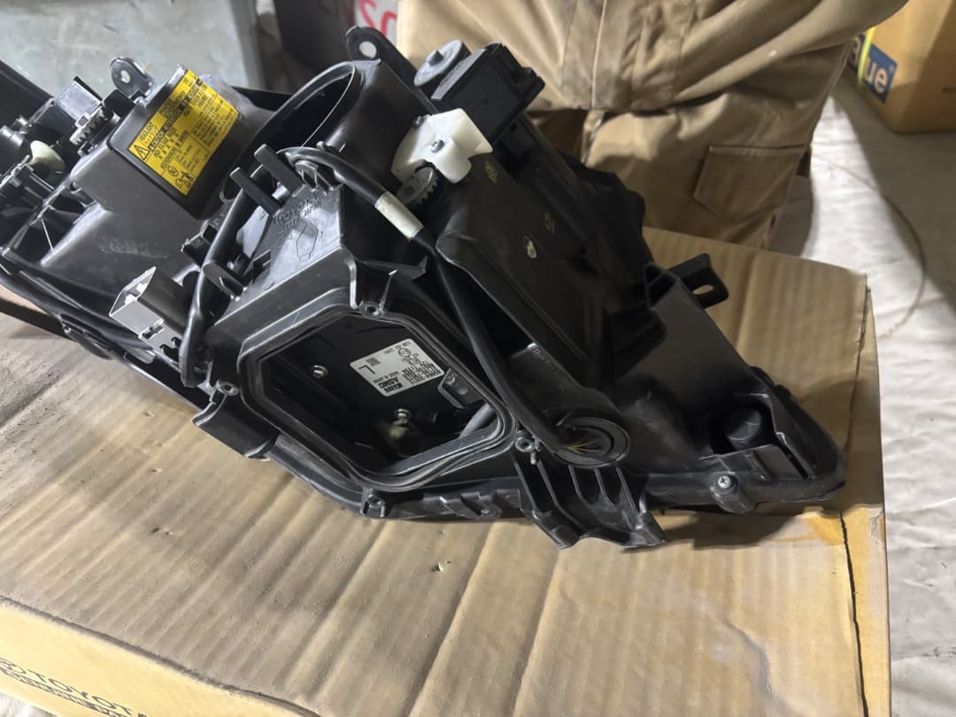 左 レクサス RX 350 ヘッドライト 10系