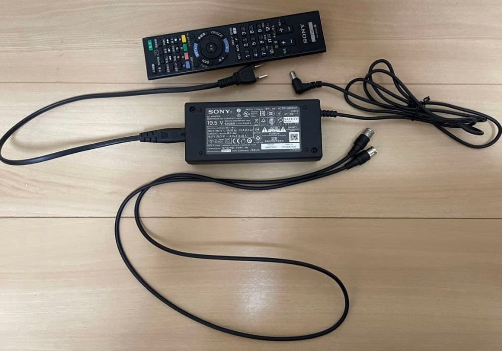 送料込み！SONYブラビア KDL‐40W600B　40型液晶テレビ　リモコン付