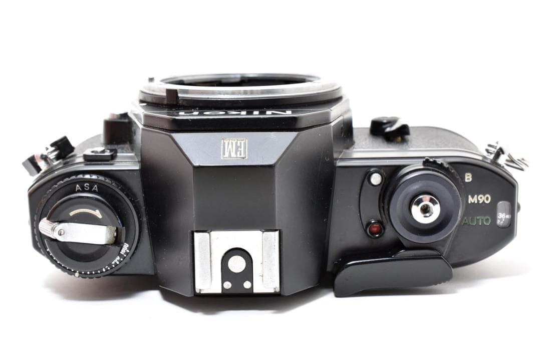 美品 NIKON ニコン EM フィルムカメラ モルト新品交換済 M188