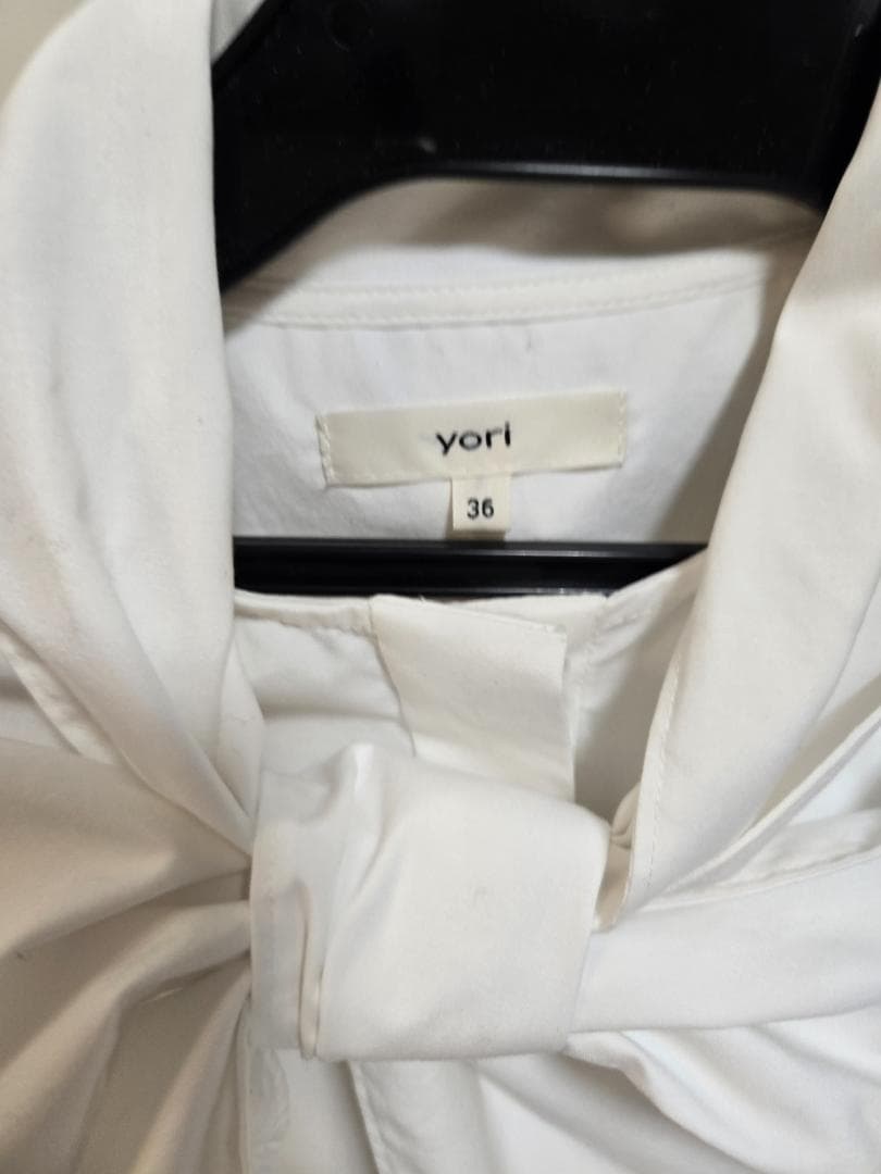 yori ヨリホワイトボウタイブラウス36