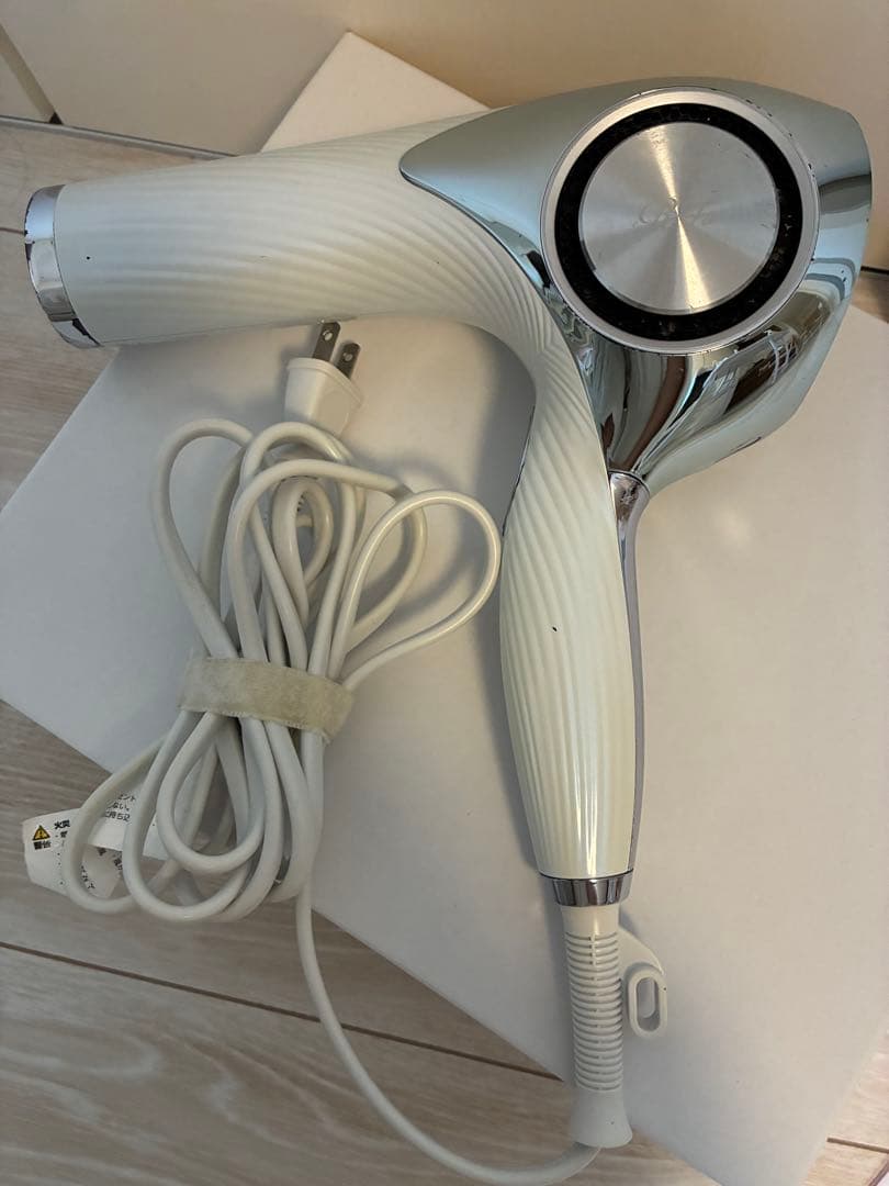 【ジャンク品】ReFa ホワイト ヘアドライヤー