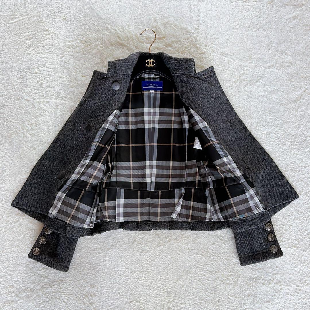 極美品✨【バーバリーブルーレーベル】銀ボタン ダブルショートコート 裾プリーツ