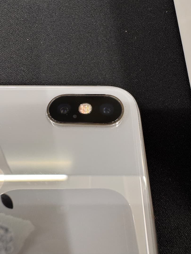 【美品】iPhoneX 256gb au SIMロックあり