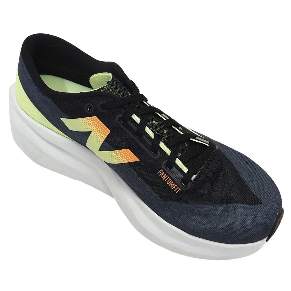 B07318 未使用 new balance FuelCell Rebel v4