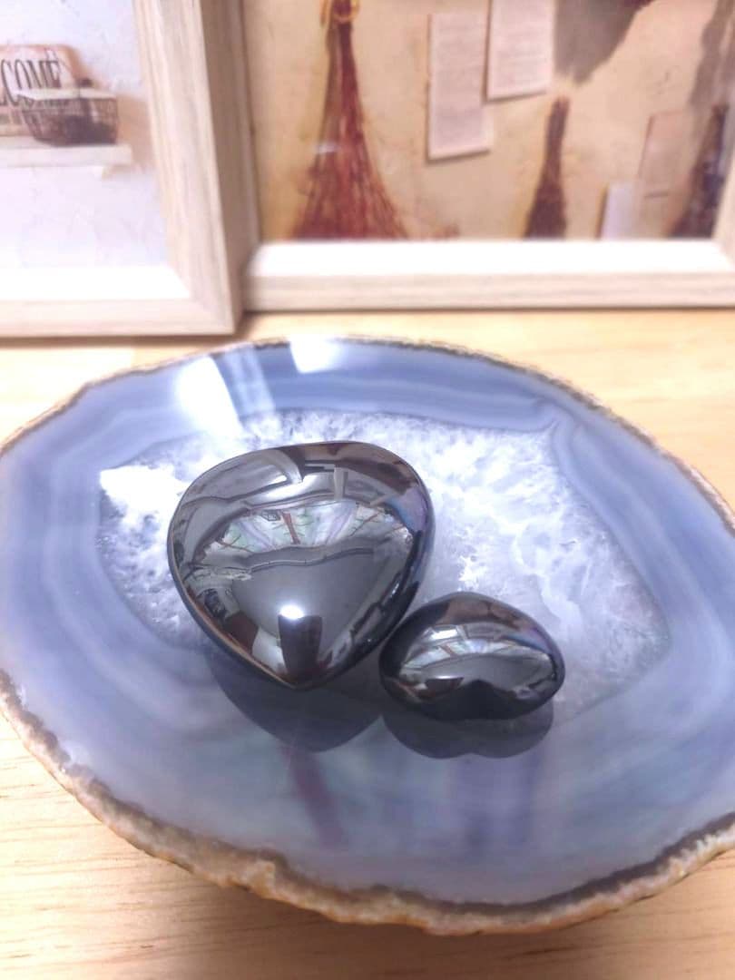 【№4】天然石　ヘマタイト　ハート型♡大小ペア2点セット　原石　握り石　置物