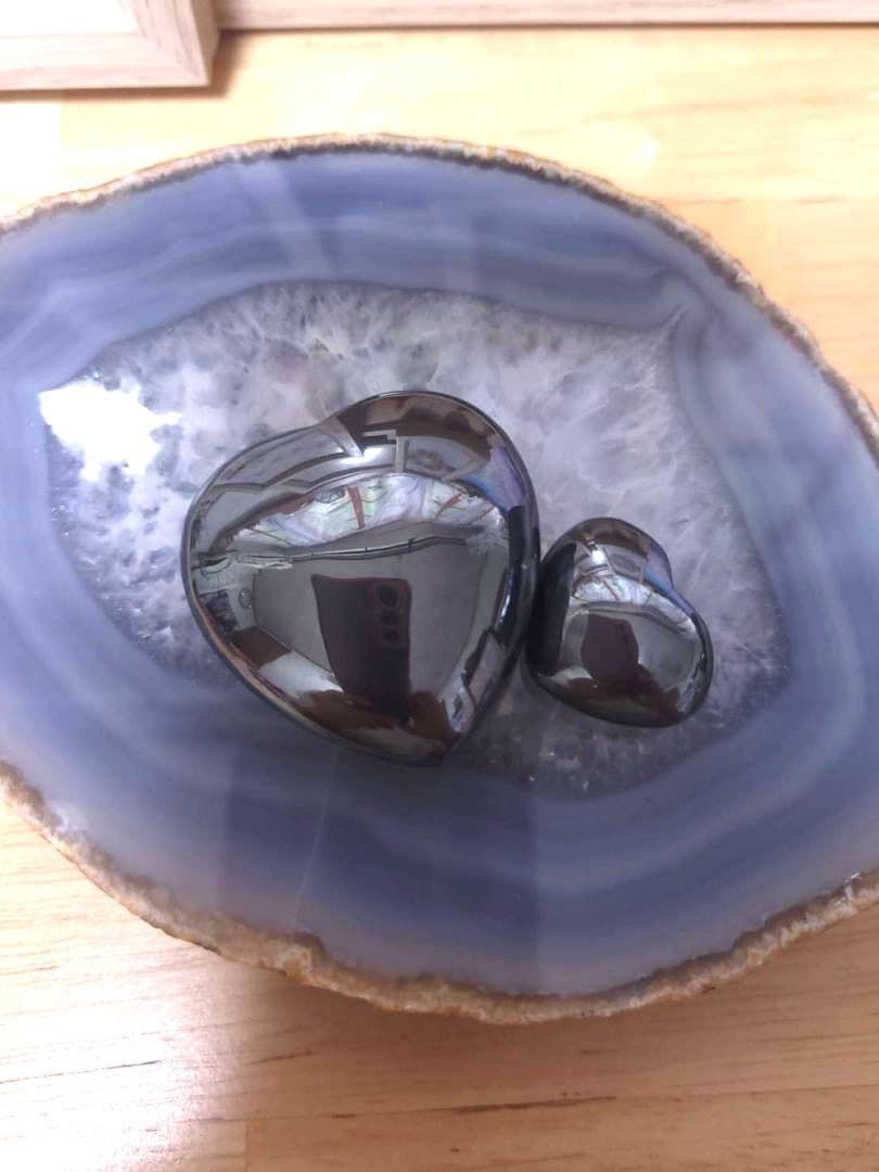 【№4】天然石　ヘマタイト　ハート型♡大小ペア2点セット　原石　握り石　置物