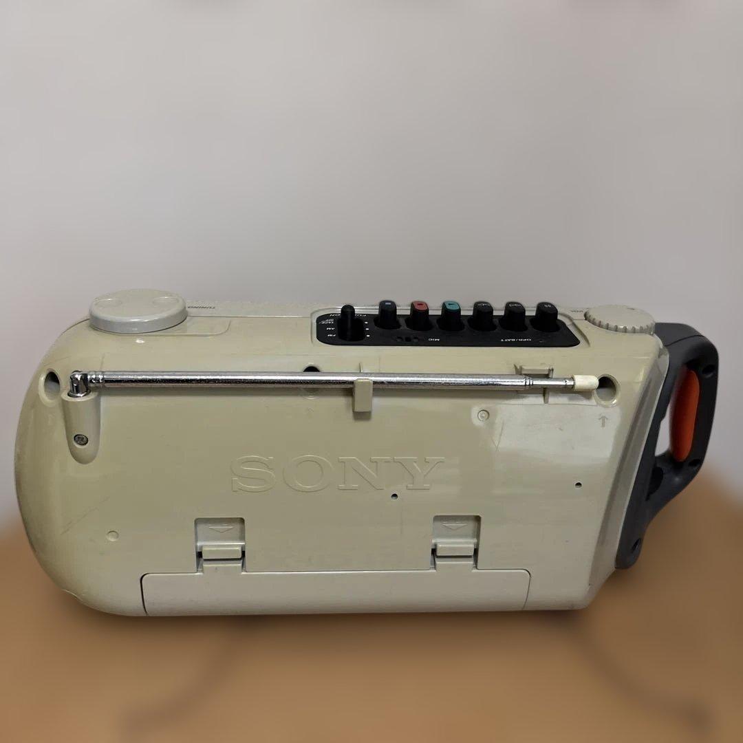 SONY CFM-104 ラジオ ハンドル付き値下げ11800⇒10800