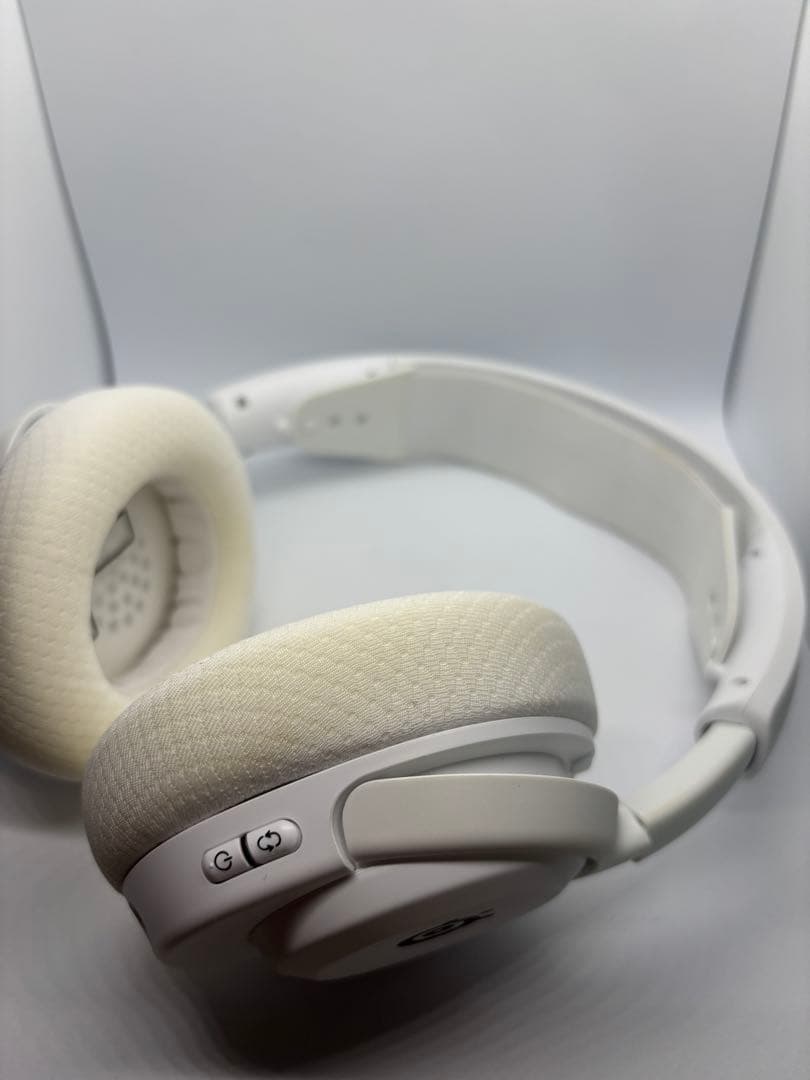 ARCTIS NOVA 5 wireless ホワイト　ゲーミングヘッドホン