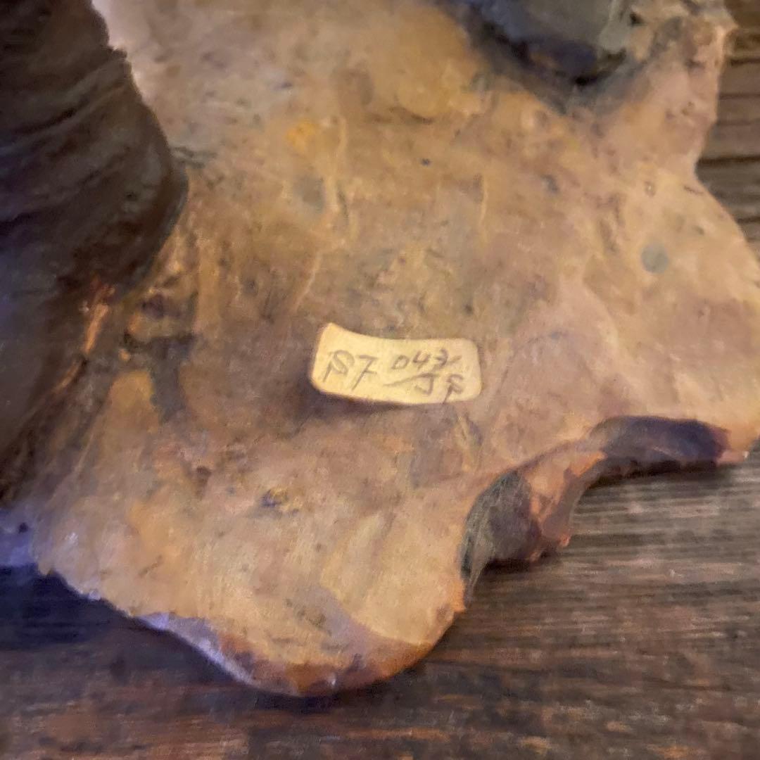 イタリア製 アンジェラ・トリピ作のテラコッタ（素焼き）人形