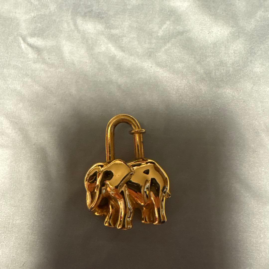 気まぐれセール エルメス チャーム ゾウ 象 エレファント