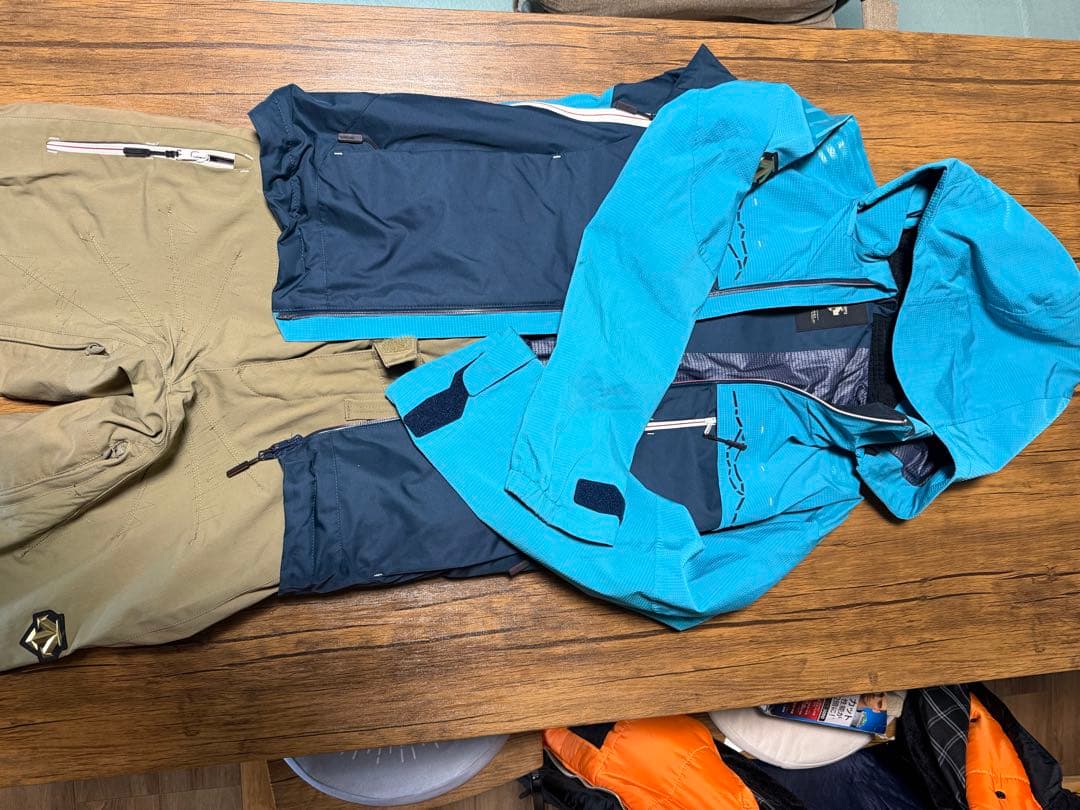 デサント、スキーウェアセット　レディースSS