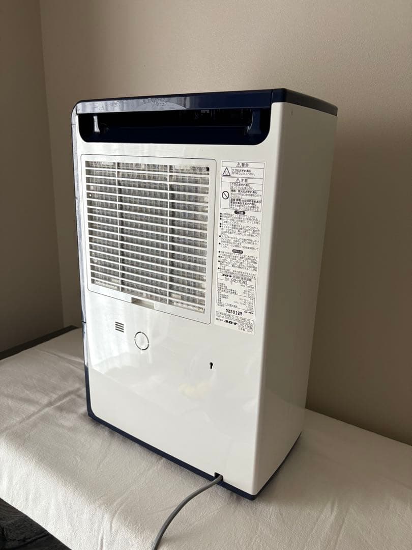 【定価30,000円】CORONA 除湿機 CD-H1021 ホワイト/ネイビー