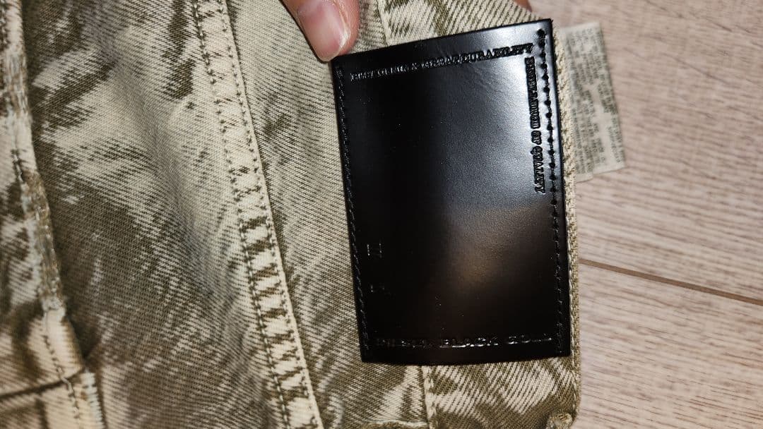 新品diesel black goldジーンズ　デニム28　dbg ディーゼル