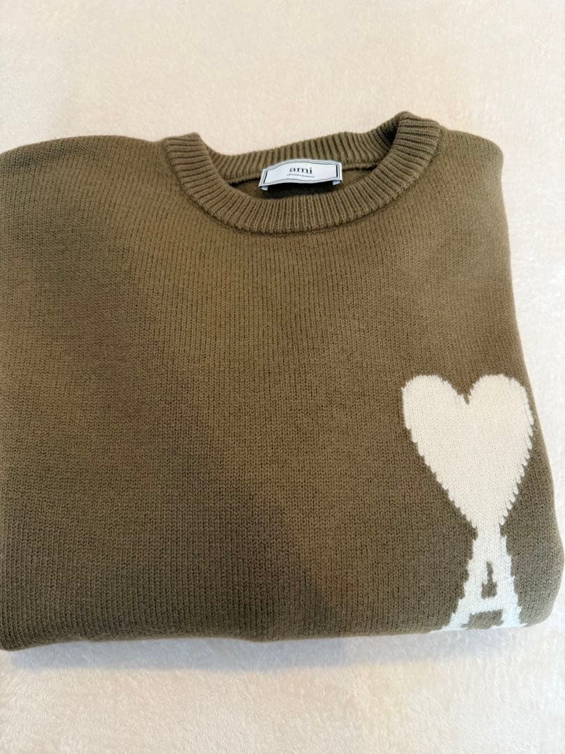 やまAMI PARIS アミパリス ハートロゴニット セーター