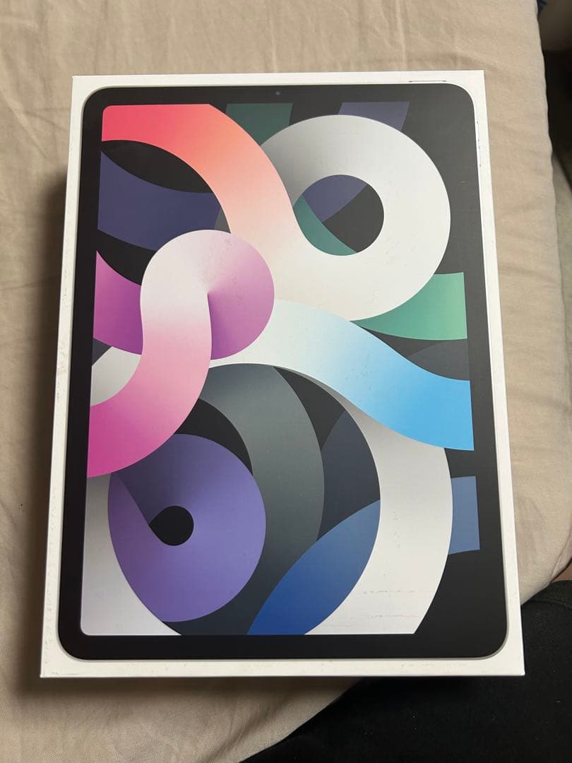 Apple iPad Air 4 シルバー （動作不良あり）