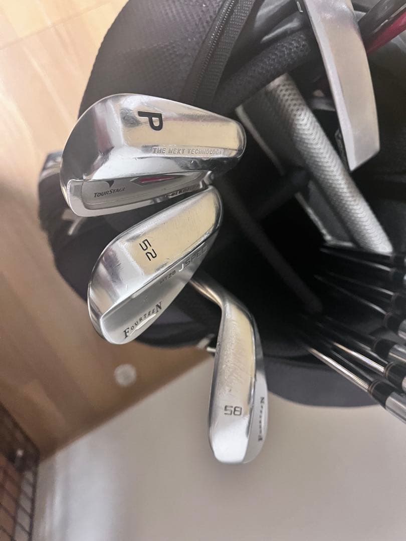 ゴルフセット　テイラーメイド　スリクソン