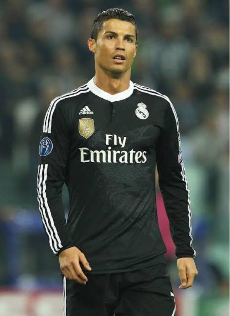 ロナウド　ユニフォーム　レアルマドリード　ヨウジヤマモト　長袖　支給　ポルトガル