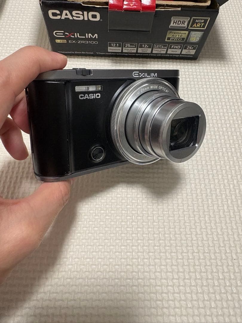 デジタルカメラ CASIO EXILIM EX-ZR3100
