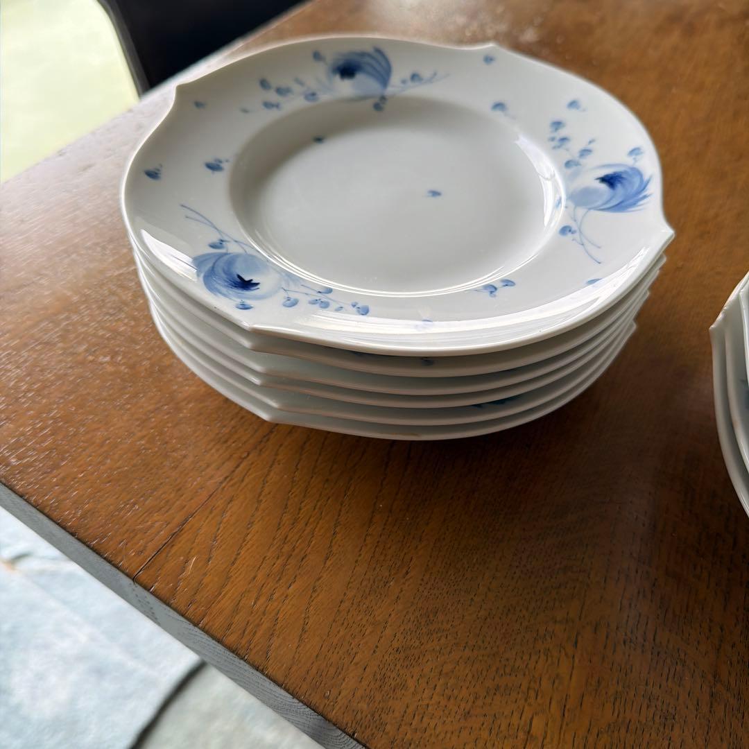マイセン　青い花模様　皿 (小、中、大) x 6 + ボウル1