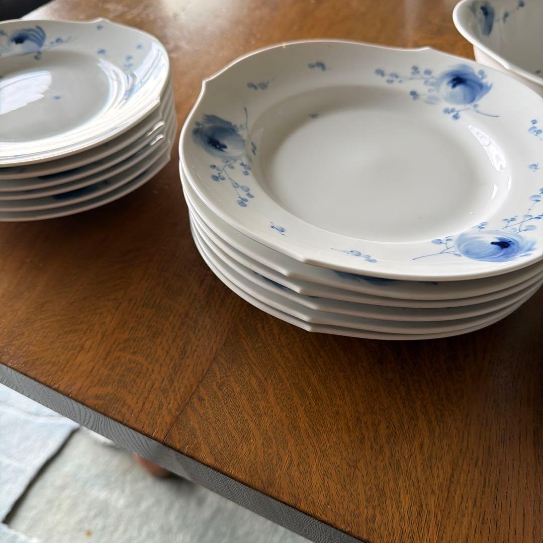 マイセン　青い花模様　皿 (小、中、大) x 6 + ボウル1