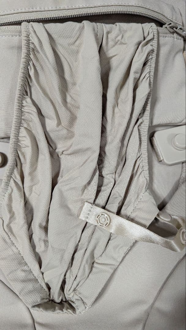 【値下げ中】AIRBUGGY A.B.C. ベビーキャリア 抱っこ紐 ベージュ