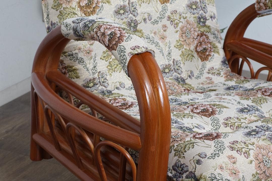 アジアンテイスト　高級籐　ギア回転リクライニング座椅子