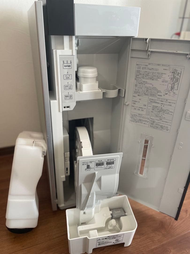 必需品❗️１台3役❗️空間除菌脱臭機パナソニックジアイーノF-MV5400 22年製