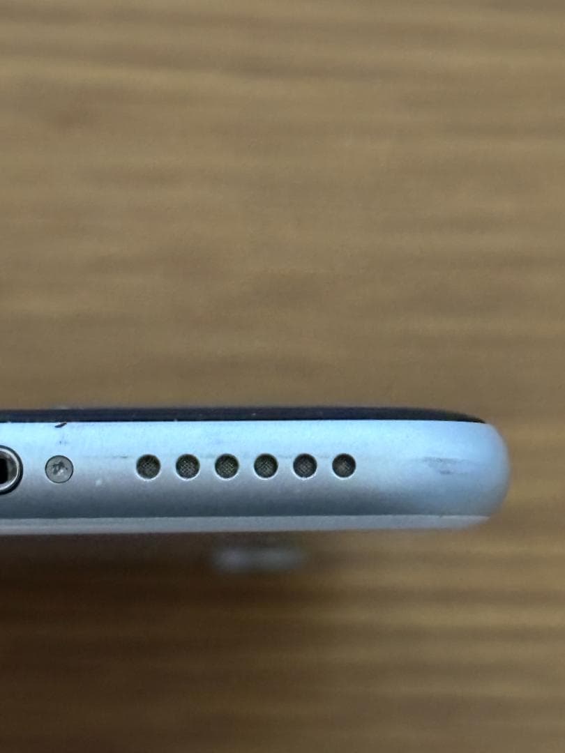 Apple iPhone SE (第2世代) ホワイト 本体 128GB 美品