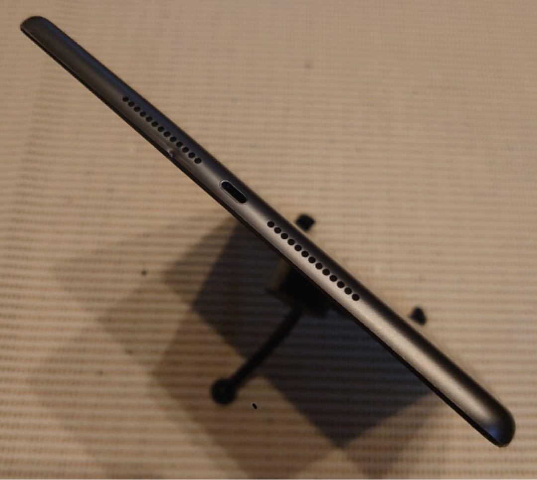 完動品iPad第9世代(A2602)本体64GBグレイ送料込VCW90