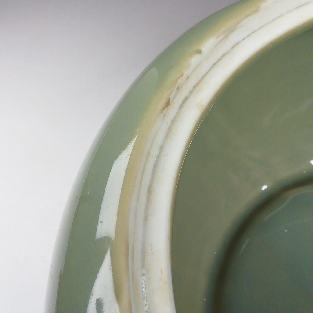 Ｗ７５　水指　『青磁　捻梅　水指』『梅峰 造』　共箱　茶道具