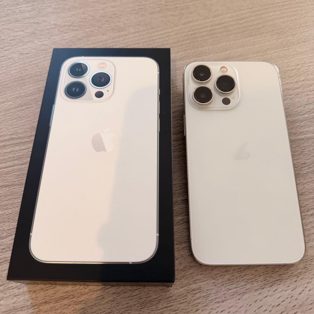 土日セール【美品】iPhone 13 Pro シルバー 128GB SIMフリー