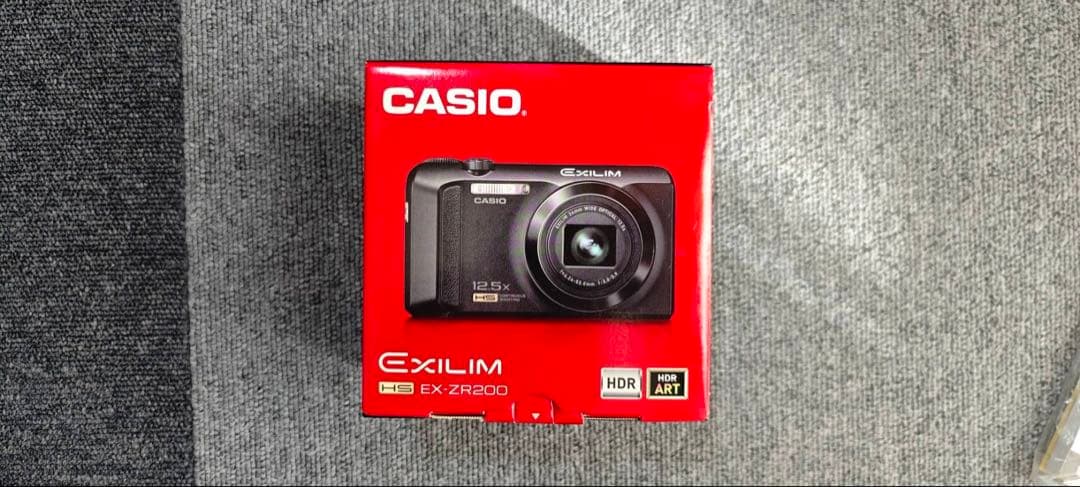 【美品】CASIO EXILIM EX-ZR200 コンパクトデジタルカメラ