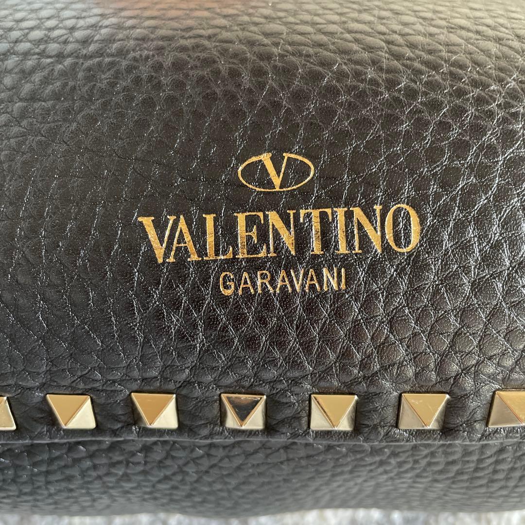 超美品　VALENTINO ヴァレンティノスタッズ付きショルダーバッグ2WEY