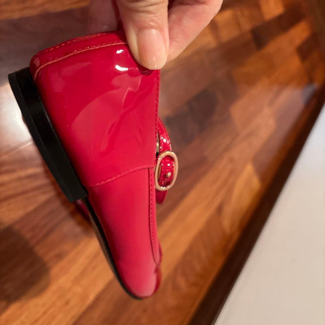 repetto レッド フラットシューズ ストラップ付き