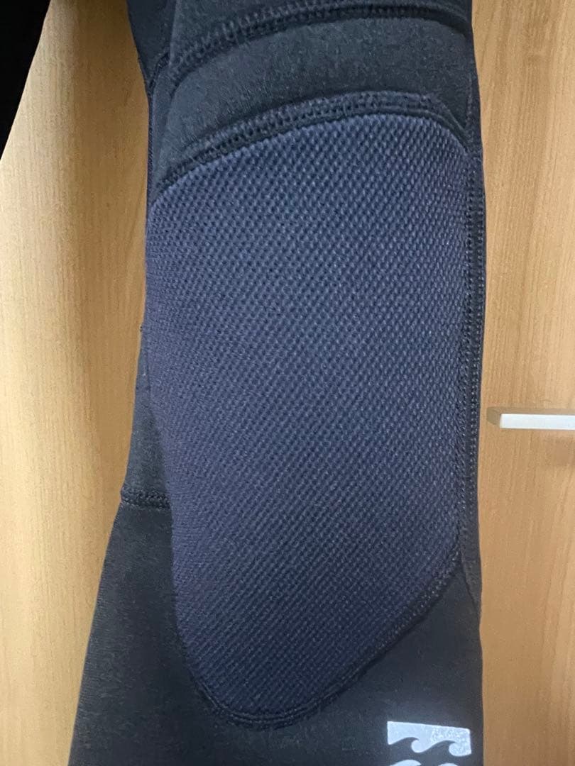 ビラボン BILLABONG　3/2mm イントルーダー サイズS　フルスーツ