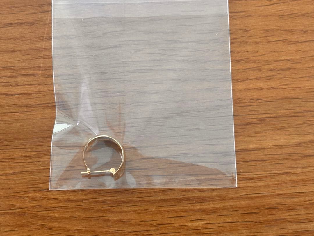 【片耳】フープピアス K18 7mm×15mm ムーンピアス