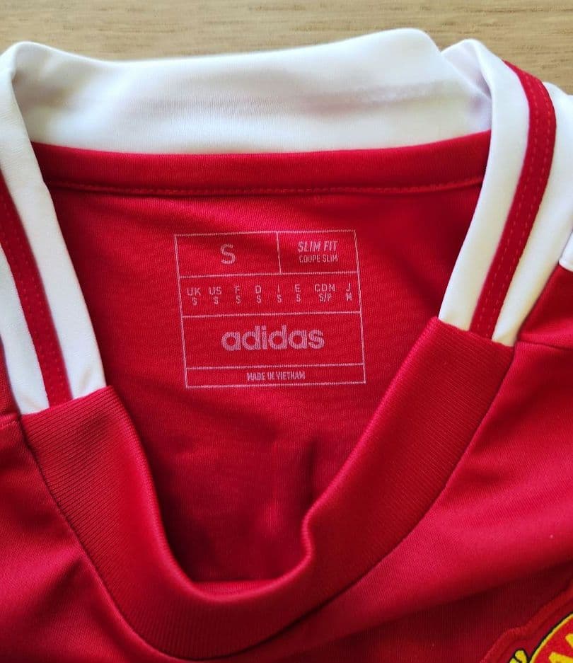 マンチェスター・ユナイテッド 宮澤ひなた サイン入り