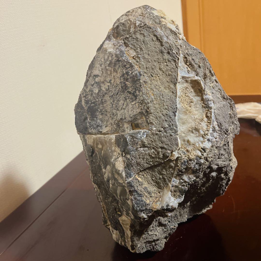 【特大】瑪瑙（メノウ）ジオード 晶洞石 原石 20cm 幸運を呼ぶ笑口 インテリ