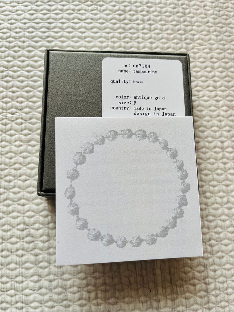 ⭐︎新品　minä perhonen タンバリン ブローチ