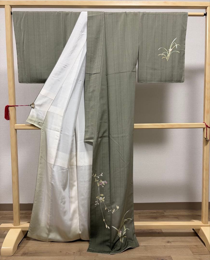 D 美品 十日町友禅 女流作家 遠田藤舟 花模様 緑 紬 正絹 袷 付下げ 着物