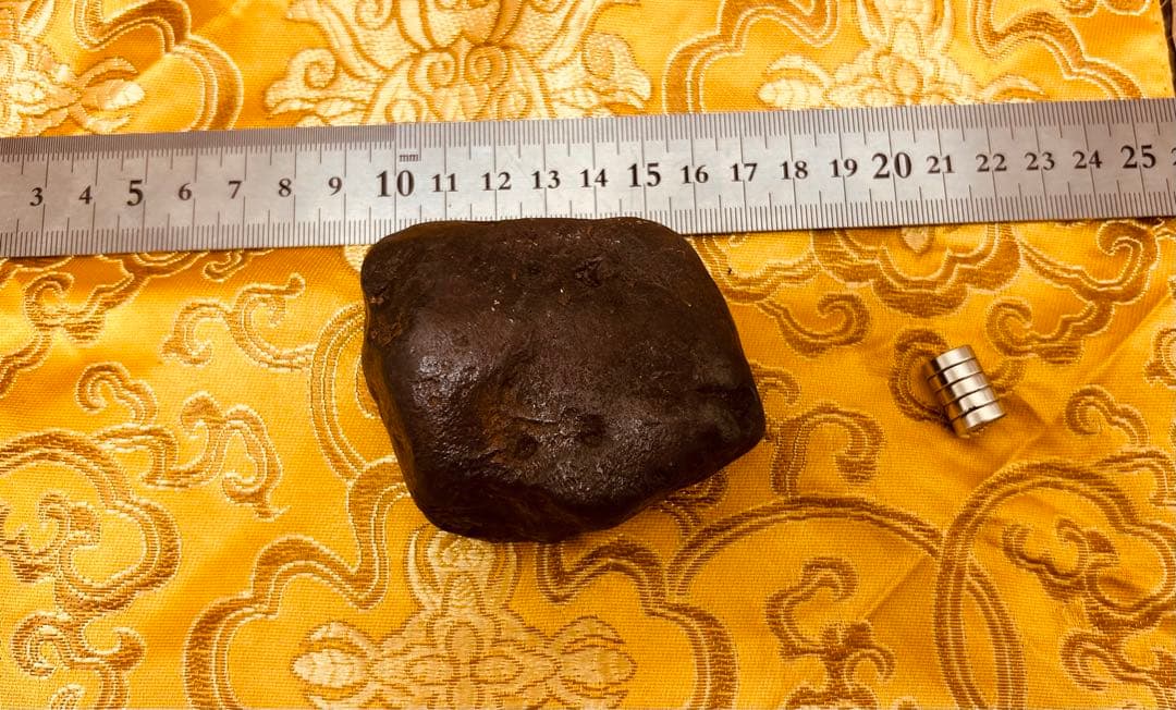 .宇宙パワー強い鉄隕石 石質隕石宇宙パワー 不思議の石鉄隕石アンティーク 時代物