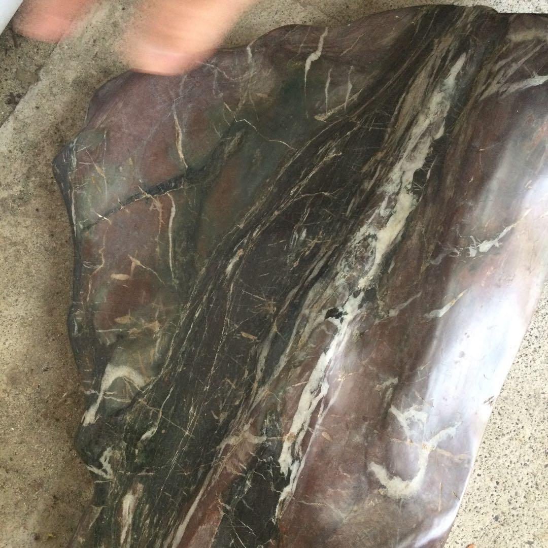 珪化木？　木化石？　赤紫&黒系　約40キロ　美品　レア