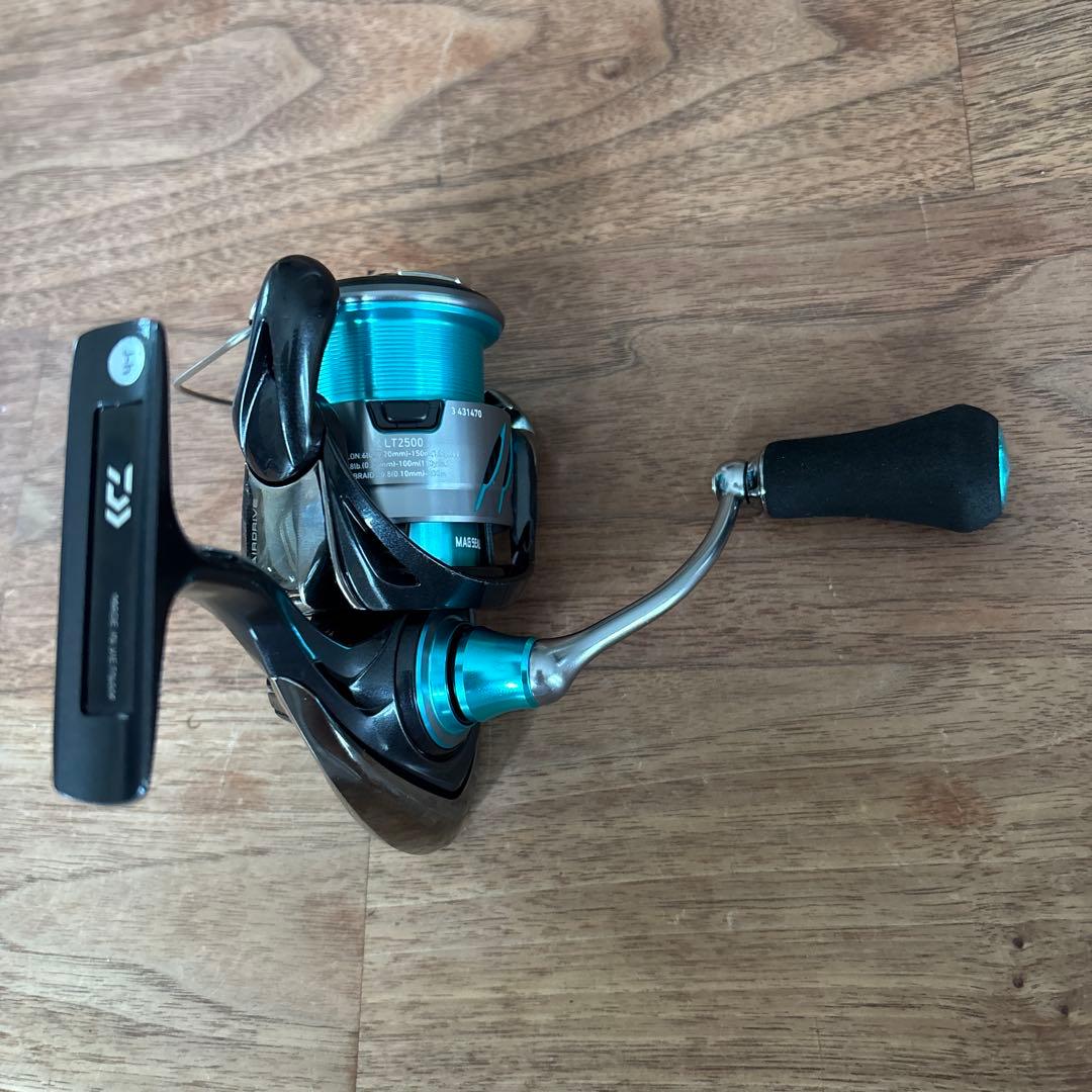 ダイワ　エメラルダスＸ　リール　エギング　シーバス　アジング　メバリング　ルアー