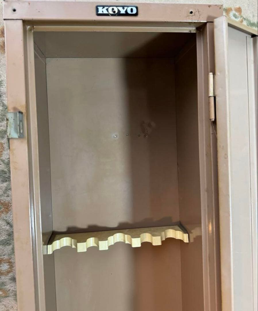 KOYO 光葉スチール　ガンロッカー5挺収納可能