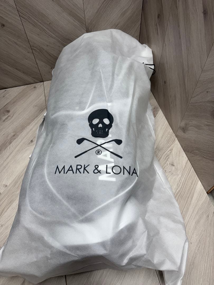 マークアンドロナ　キャディバック