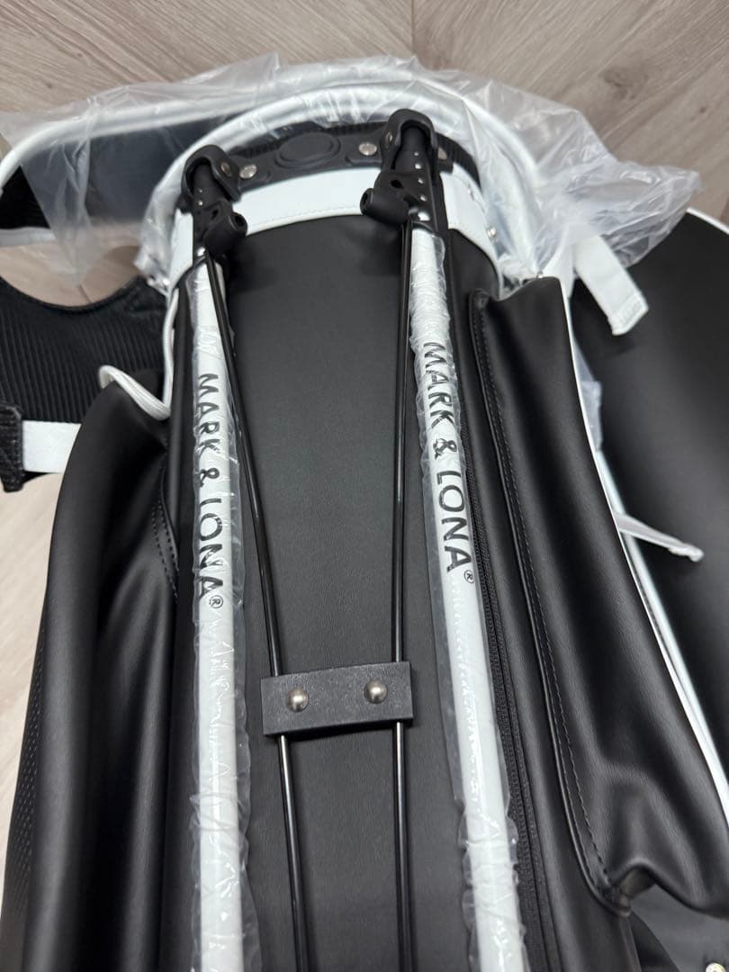 マークアンドロナ　キャディバック