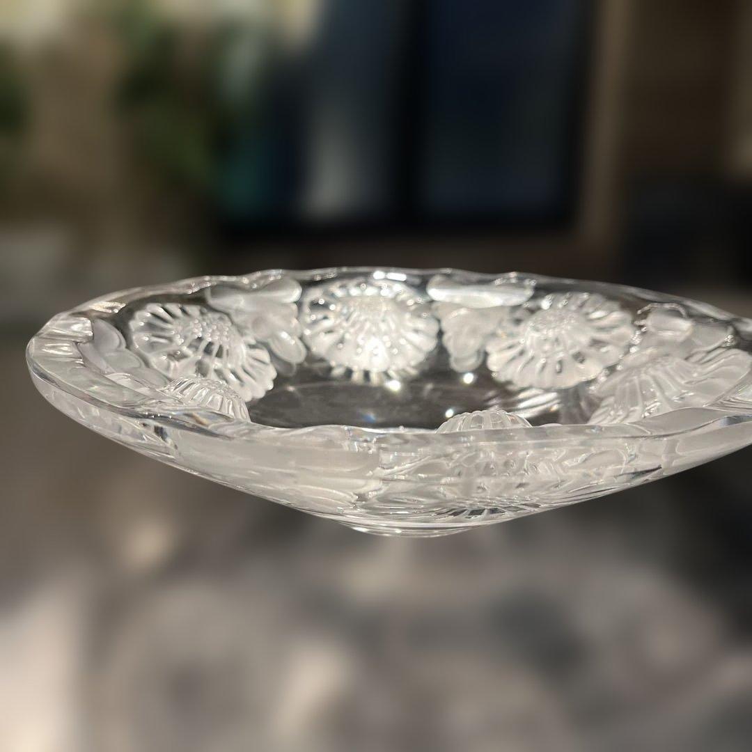 ラリック LALIQUE 花が浮き彫りになっている鉢